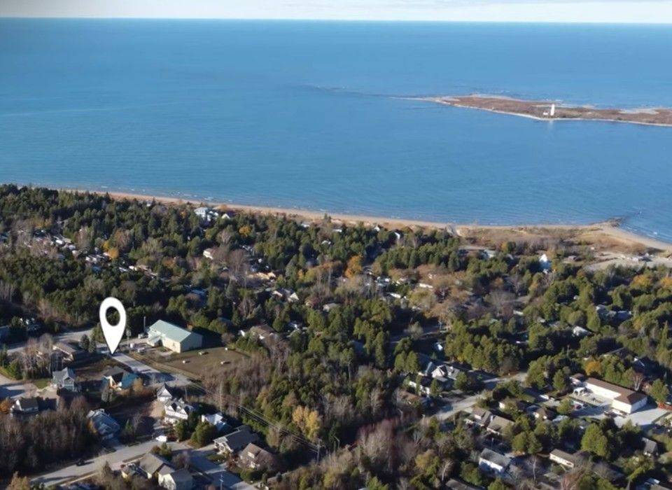 282 GROSVENOR ST S, Saugeen Shores, ON N0H 2L0