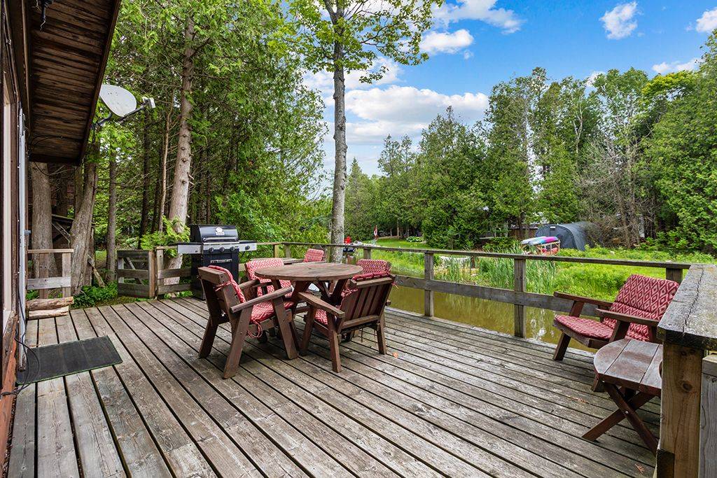 26 Bridge ST, Northern Bruce Peninsula, ON N0H 1W0