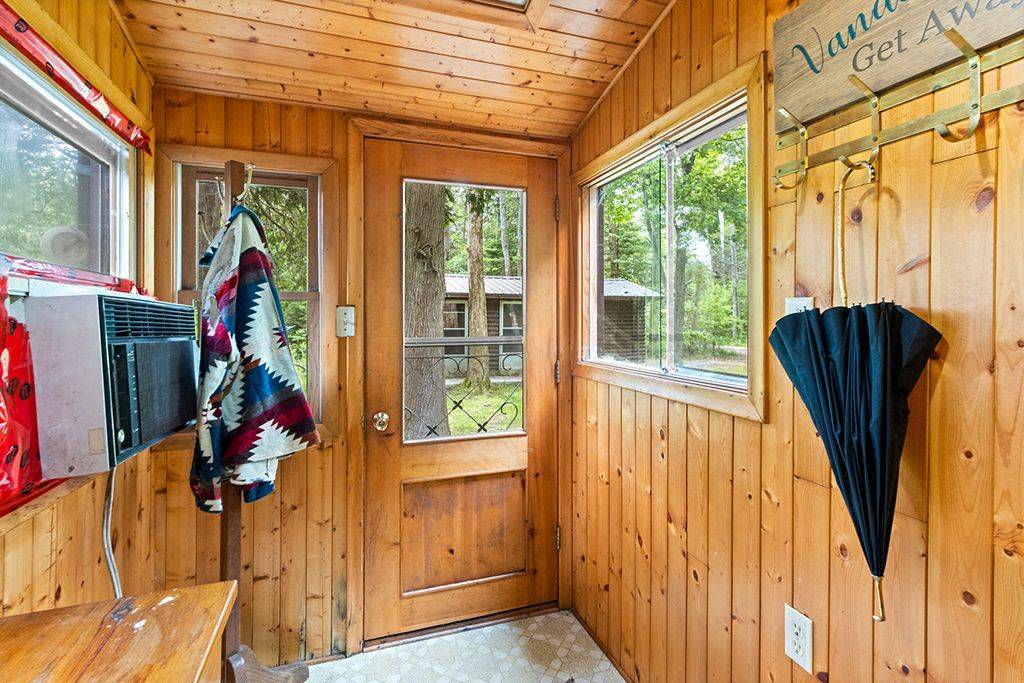 26 Bridge ST, Northern Bruce Peninsula, ON N0H 1W0