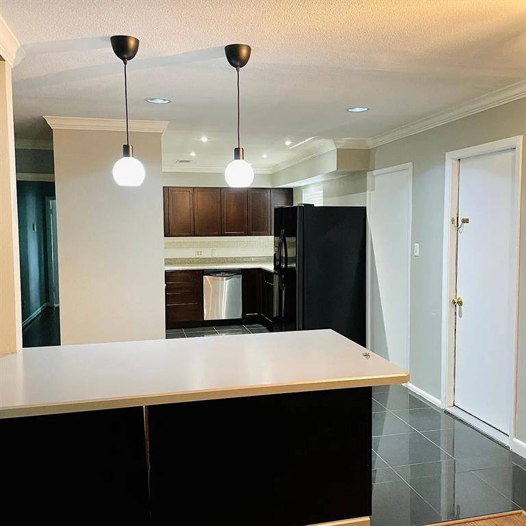 3152 Walnut Hill Lane, Dallas, TX 75229