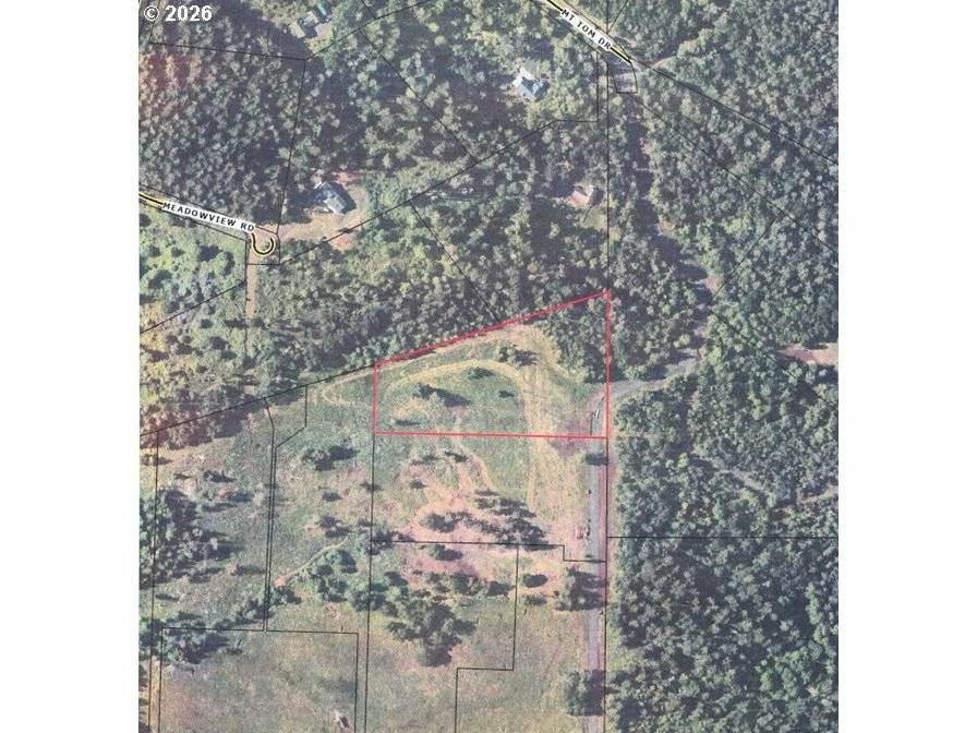 34080 Mt Tom DR #1, Harrisburg, OR 97446