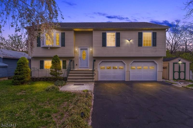 21 Marble St, Washington Boro, NJ 07882