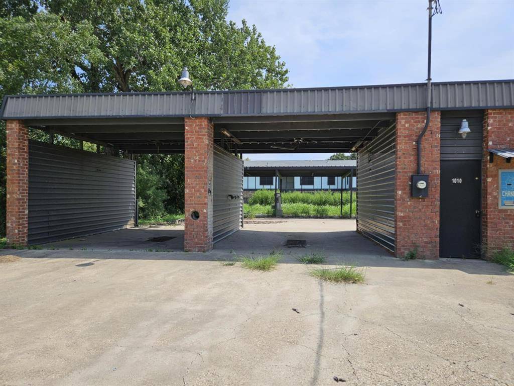 1010 NE 4th Street, Hubbard, TX 76648