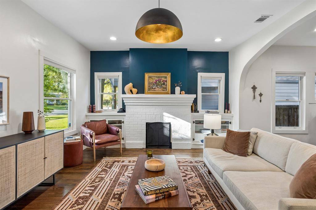 310 N Montclair Avenue, Dallas, TX 75208