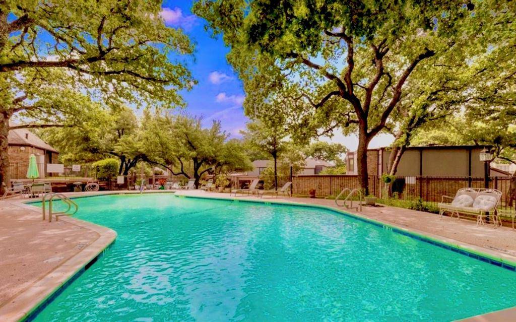 2709 Fairway Park Street, Grand Prairie, TX 75050