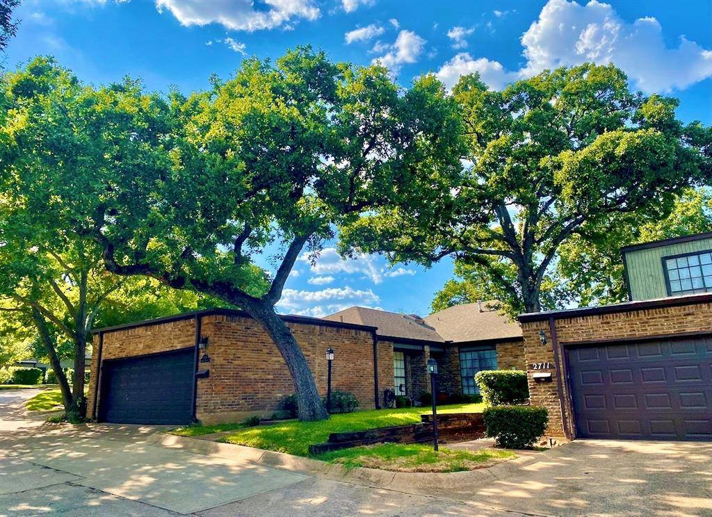 2709 Fairway Park Street, Grand Prairie, TX 75050