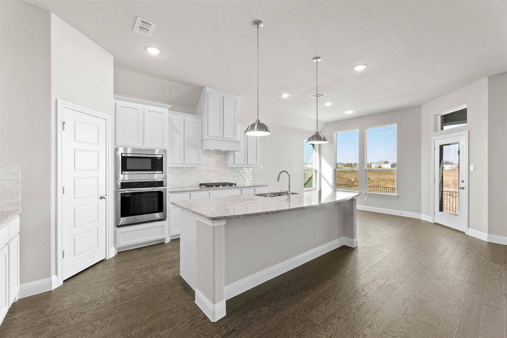 7809 Barley Field Street, Joshua, TX 76058