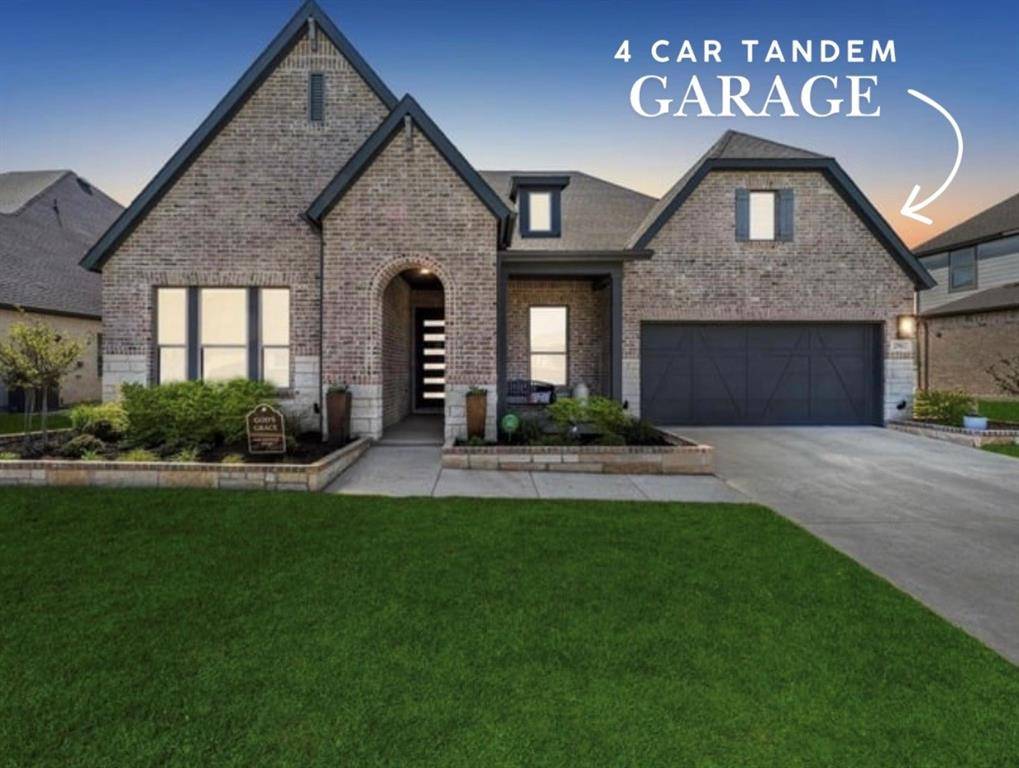 2902 Neidman Drive, Mansfield, TX 76063