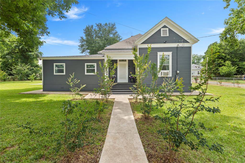 1419 N Sycamore, Palestine, TX 75801