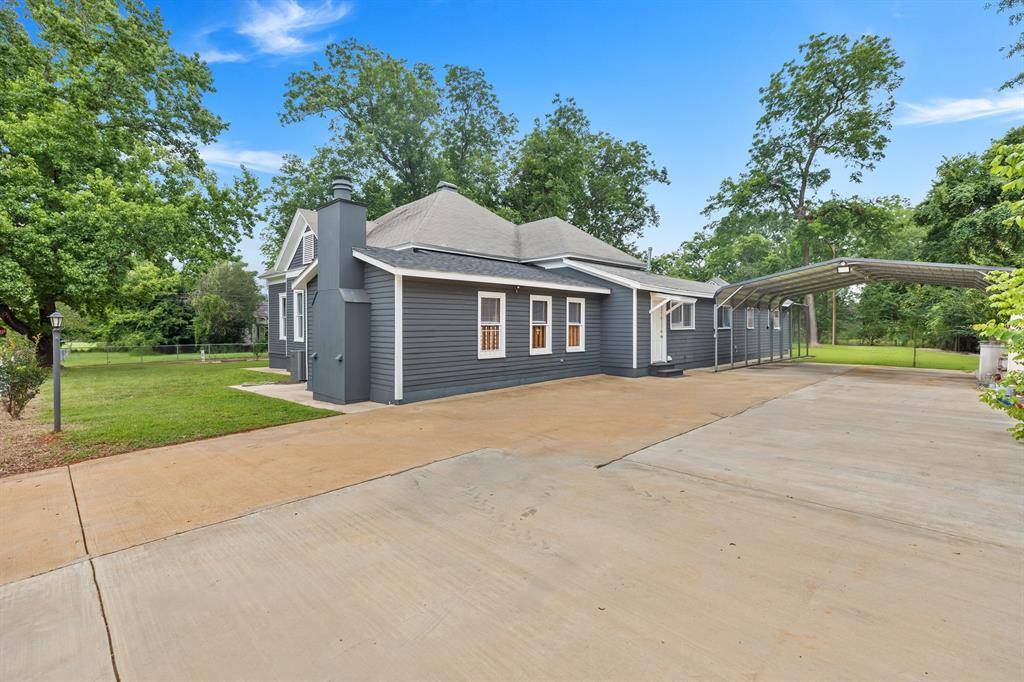 1419 N Sycamore, Palestine, TX 75801