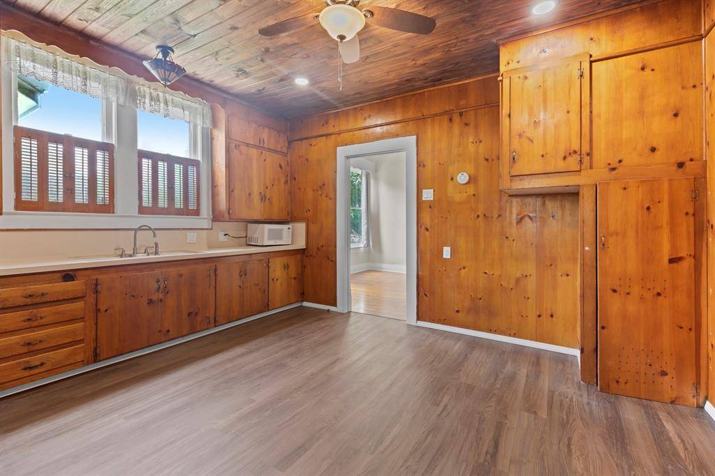 1419 N Sycamore, Palestine, TX 75801