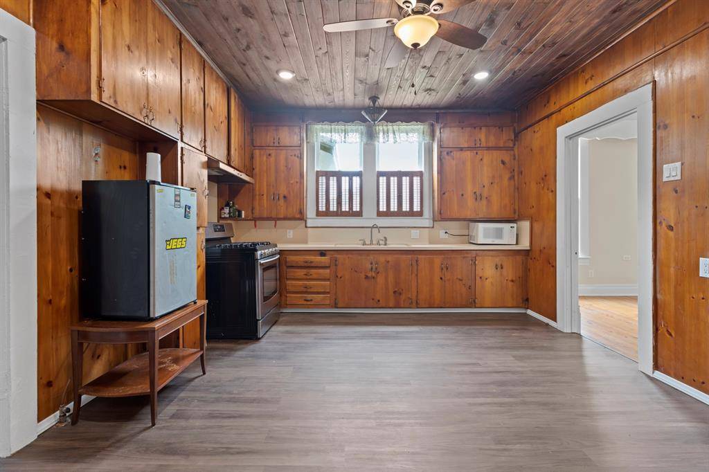 1419 N Sycamore, Palestine, TX 75801
