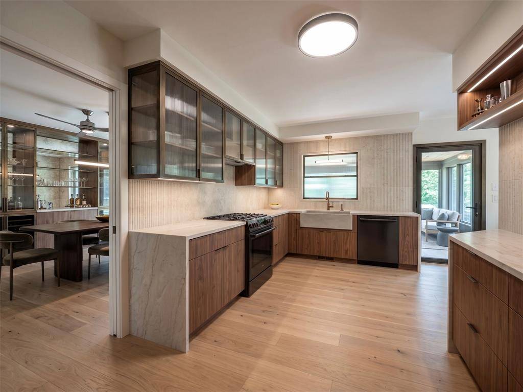 8832 Antrim Drive, Dallas, TX 75218