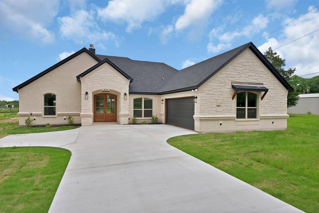 501 Harris Road, Reno, TX 76020