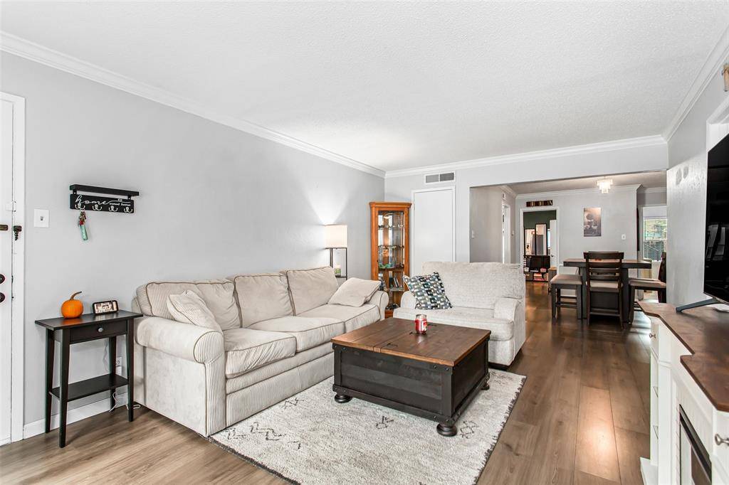 4816 Amesbury #127, Dallas, TX 75206