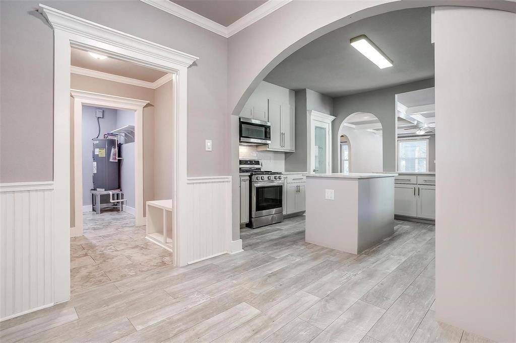 2921 S Jennings Avenue, Fort Worth, TX 76110