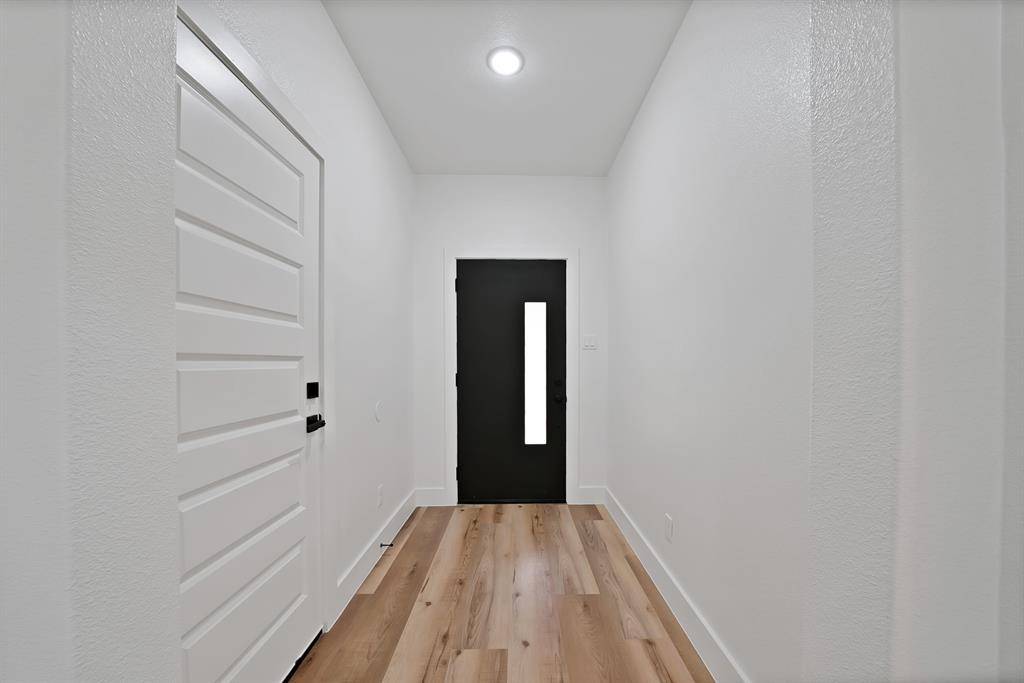 4832 Fitzhugh Avenue, Fort Worth, TX 76105