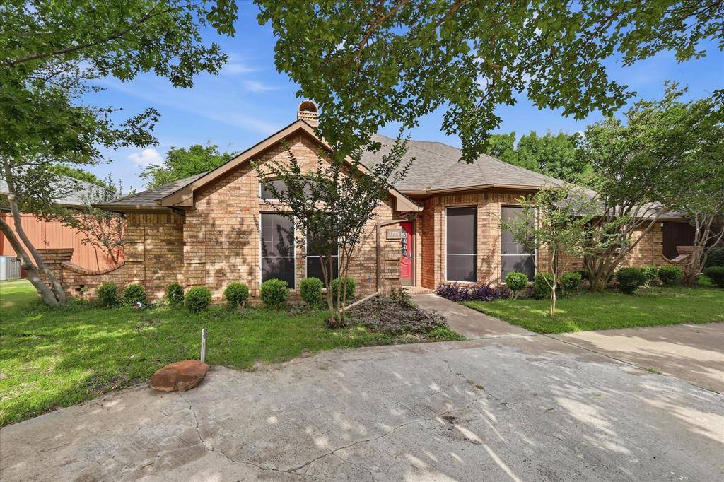 3719 Kelly Boulevard, Carrollton, TX 75007