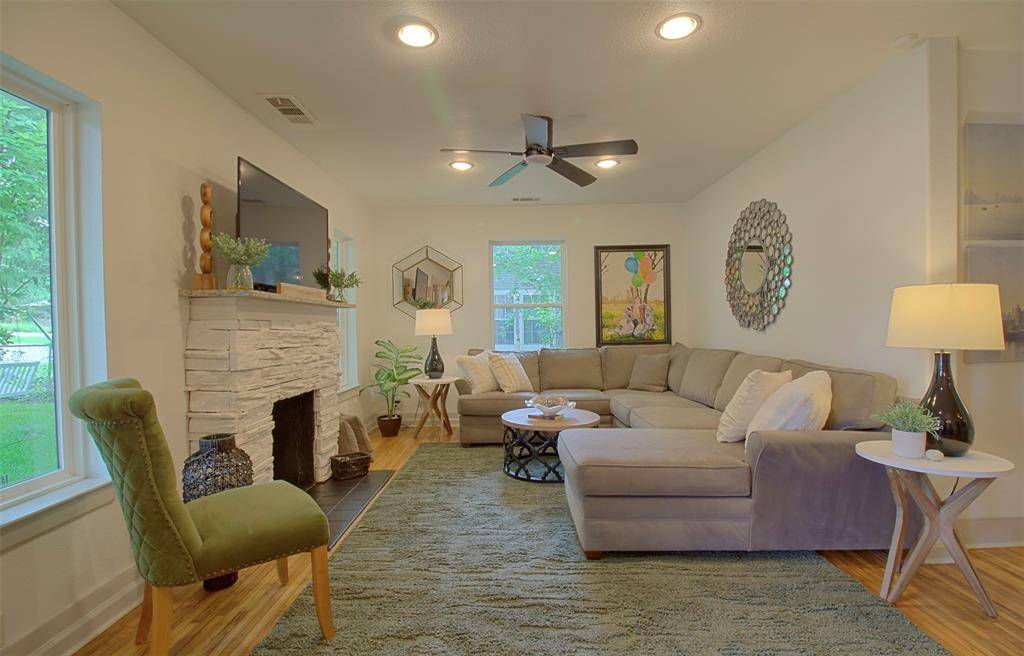 9030 San Benito Way, Dallas, TX 75218
