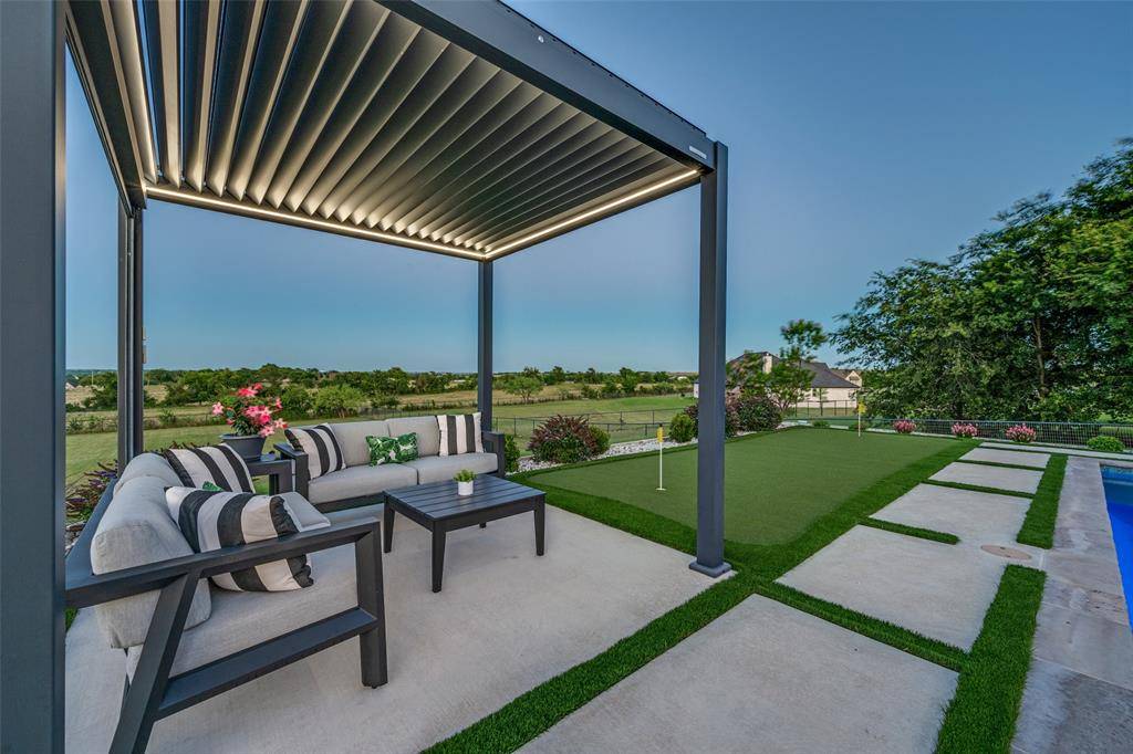 8624 Bricelyn Court, Godley, TX 76044