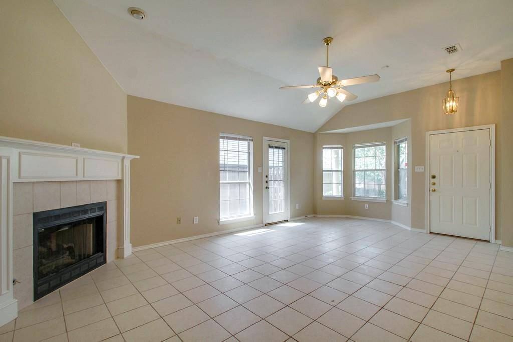1918 Lee Drive, Denton, TX 76209