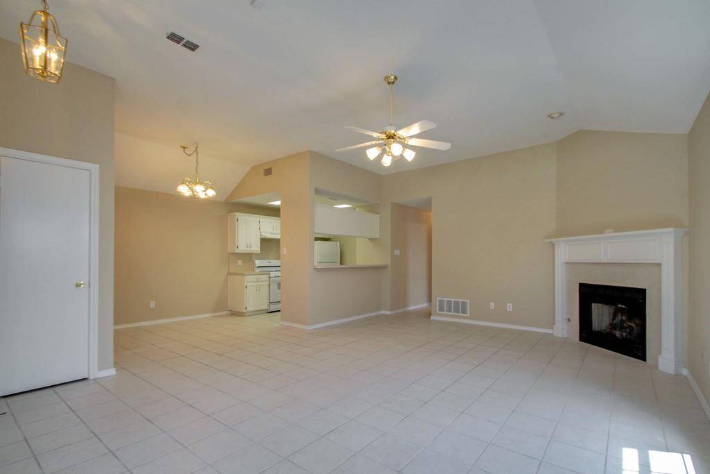 1918 Lee Drive, Denton, TX 76209