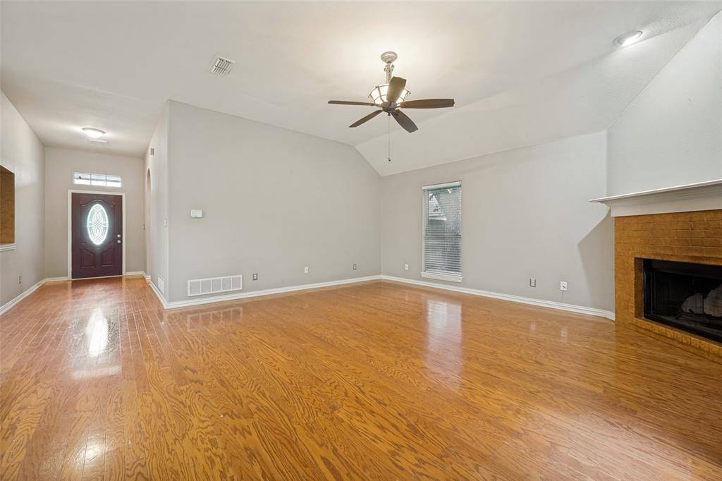 520 Chateau Court, Denton, TX 76209