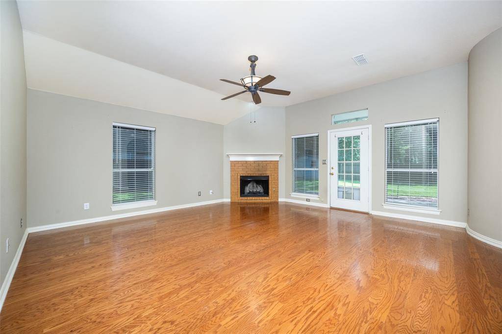520 Chateau Court, Denton, TX 76209