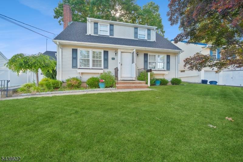 36 Woodside Ave, Hawthorne Boro, NJ 07506