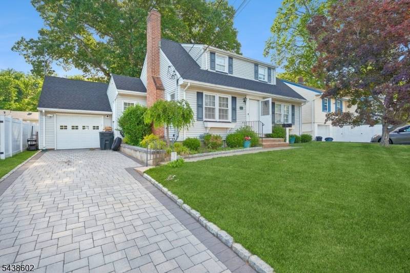 36 Woodside Ave, Hawthorne Boro, NJ 07506