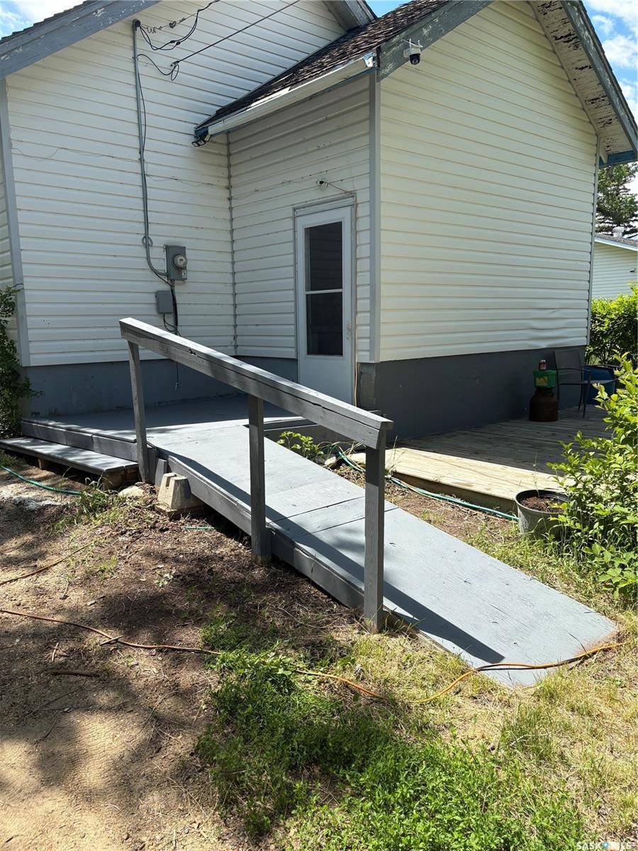 11 4th STREET, Willow Bunch, SK S0H 4K0
