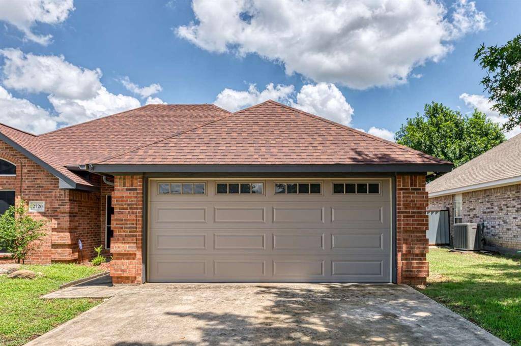 2720 Stephen Drive, Denton, TX 76207