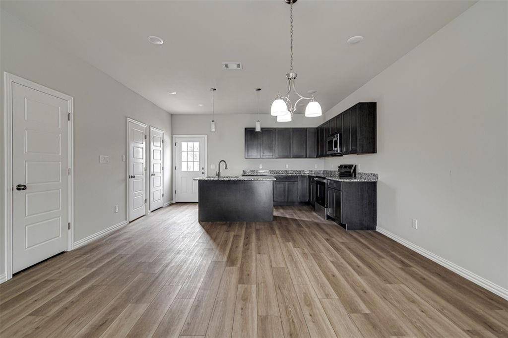 1136 E Broadway Avenue #1138, Fort Worth, TX 76104