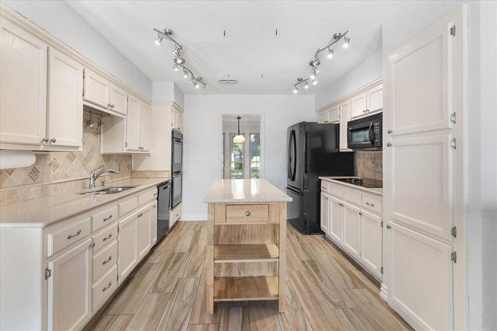 4204 Misty Meadow Drive, Fort Worth, TX 76133