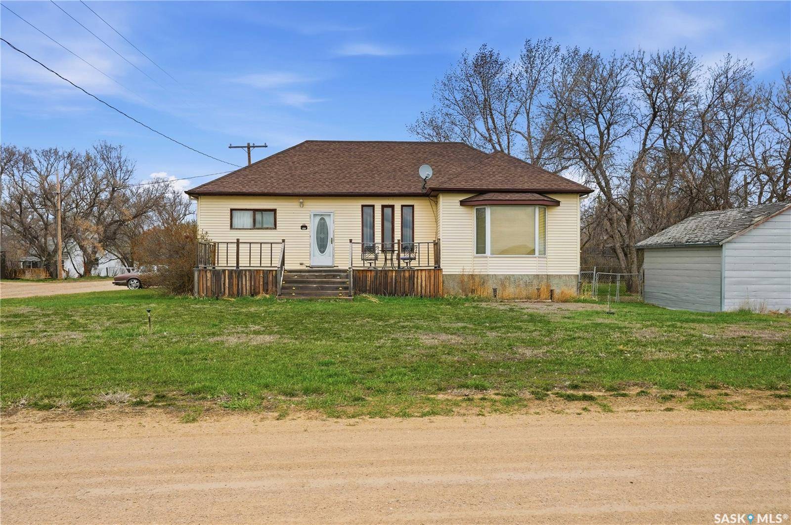 210 Railway AVENUE, Mortlach, SK S0H 3E0
