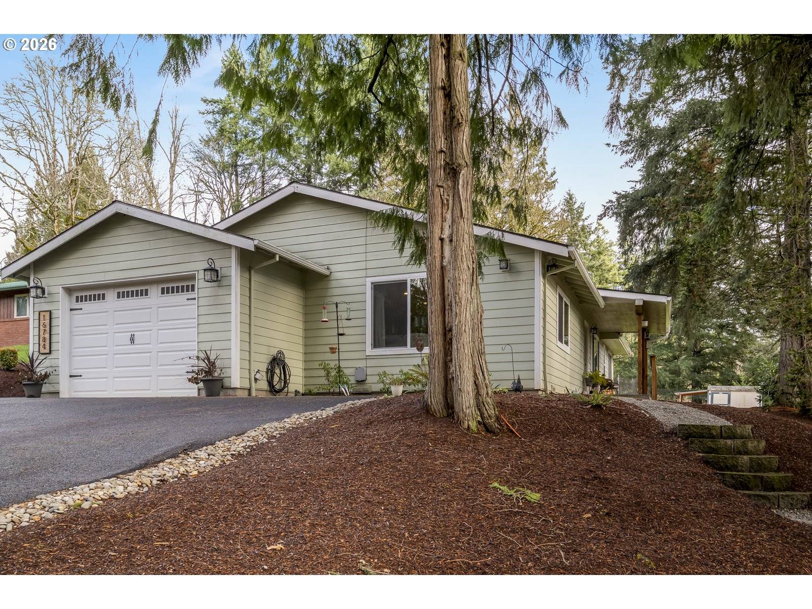 16784 LIVESAY RD, Oregon City, OR 97045