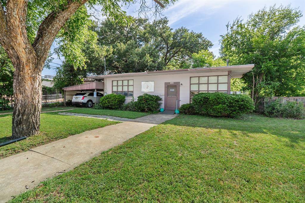 1800 S China Street, Brady, TX 76825