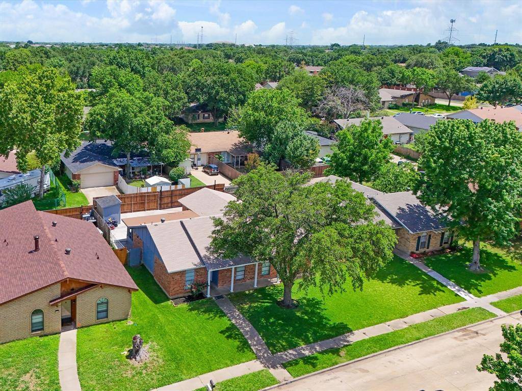 7232 Long Canyon Trail, Dallas, TX 75249