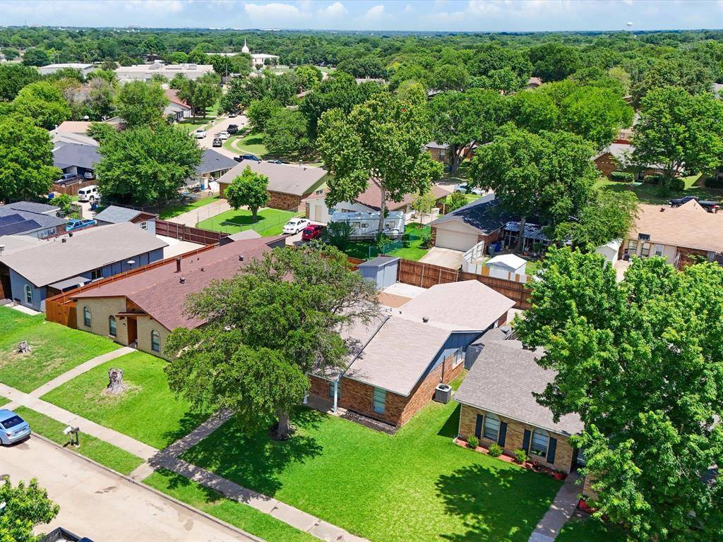 7232 Long Canyon Trail, Dallas, TX 75249