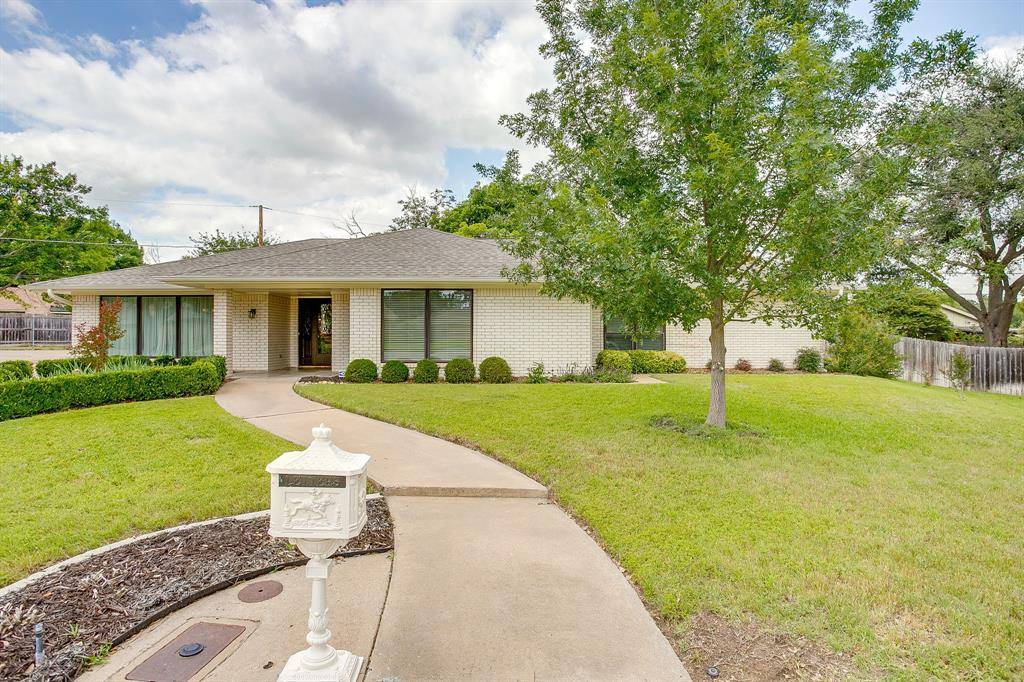 4158 Ladera Court, Fort Worth, TX 76133