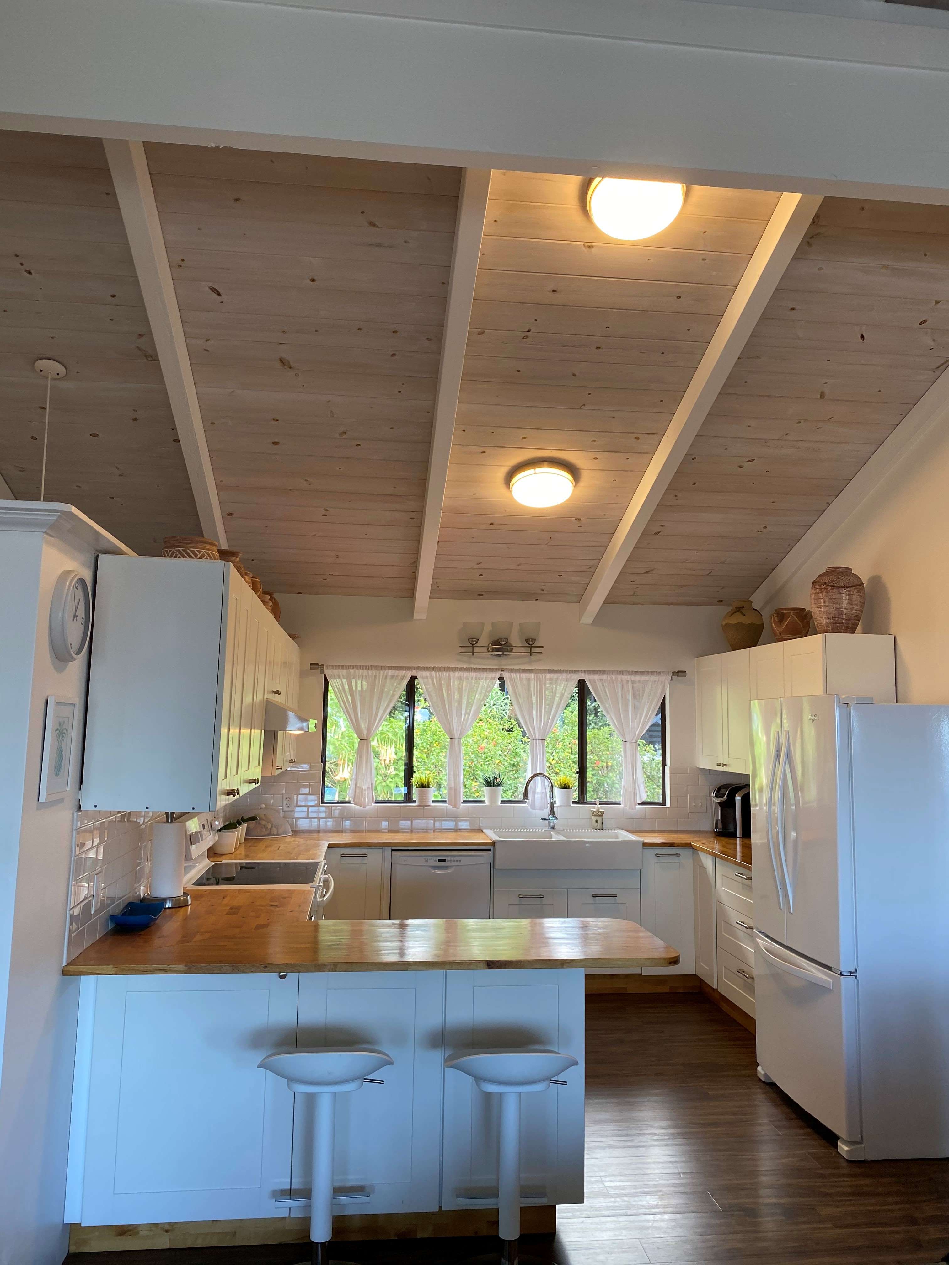 73-1153 AHIKAWA ST #A & B, Kailua-kona, HI 96740
