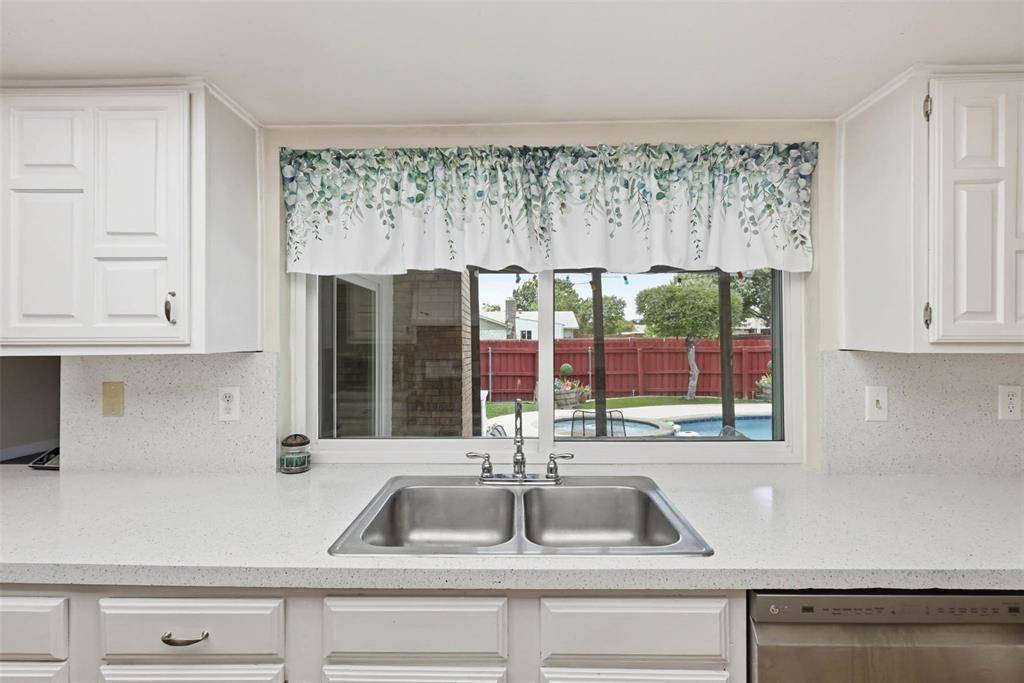 2821 High Plateau Drive, Garland, TX 75044