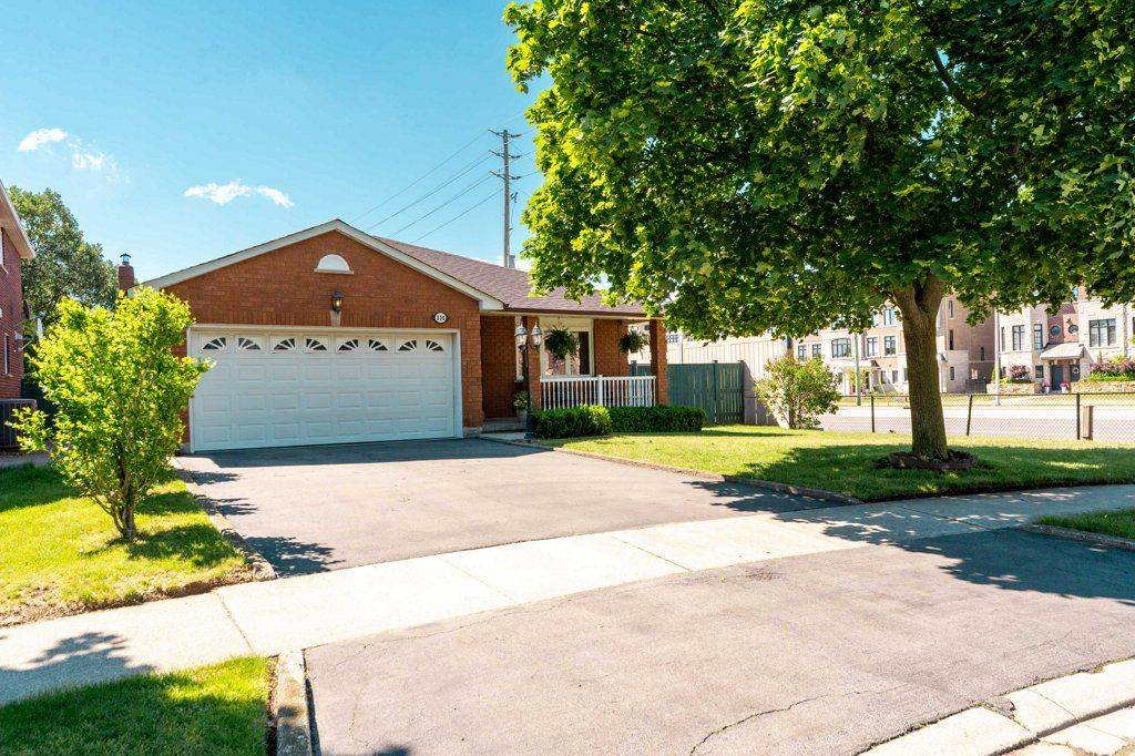 330 Hickory CIR, Oakville, ON L6H 4T5