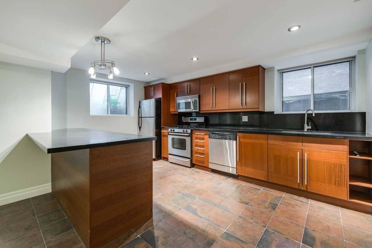 173-175 Madison AVE, Toronto C02, ON M5R 2S6