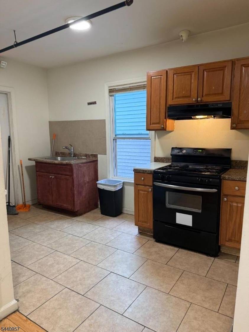 97 Jefferson St, Passaic City, NJ 07055