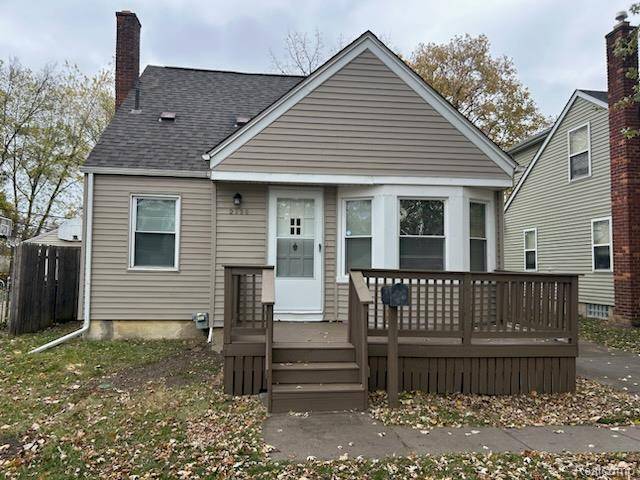 2438 Columbia RD, Berkley, MI 48072