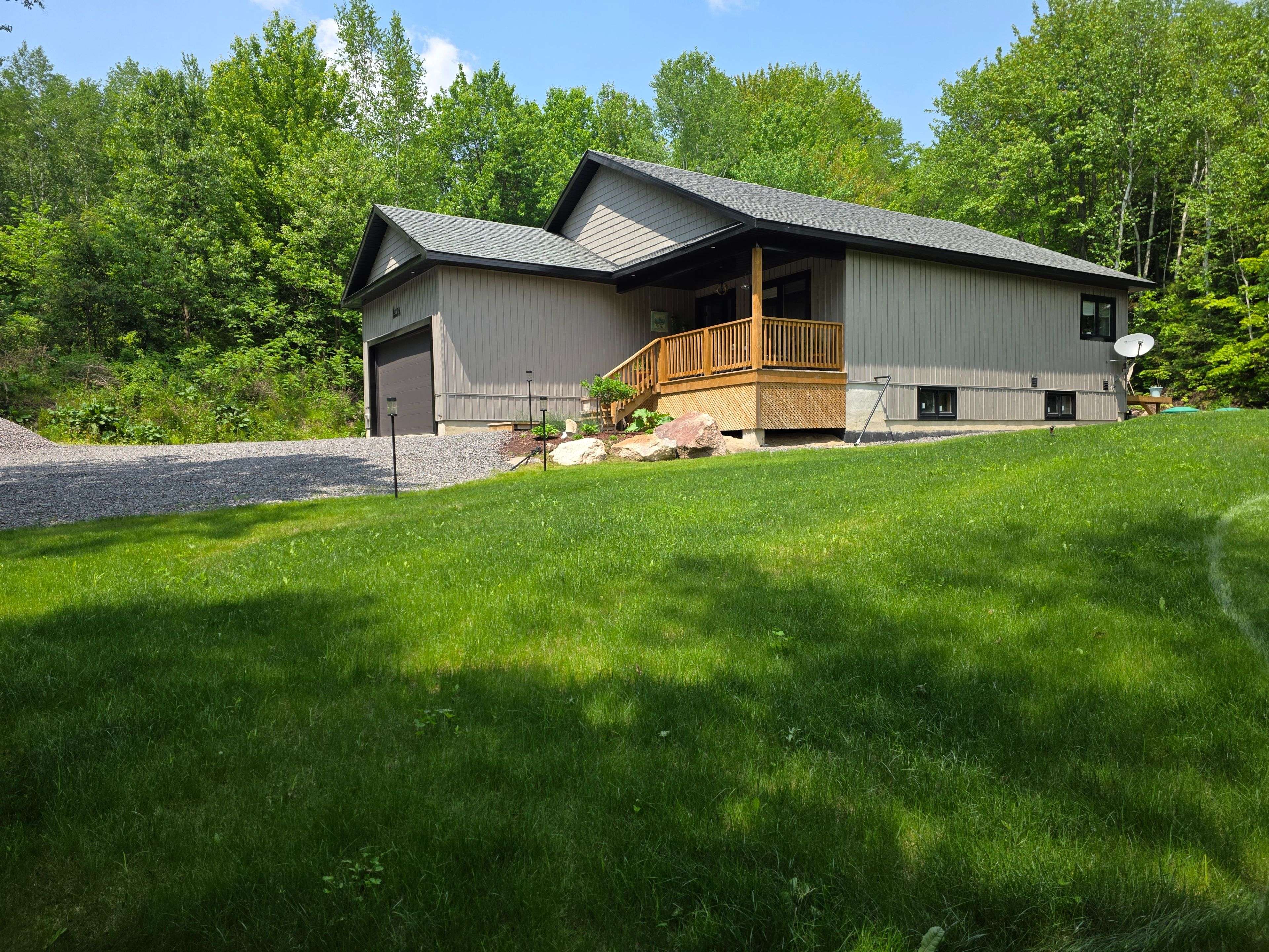 104 GREENWOOD DR, Bonfield, ON P0H 1E0