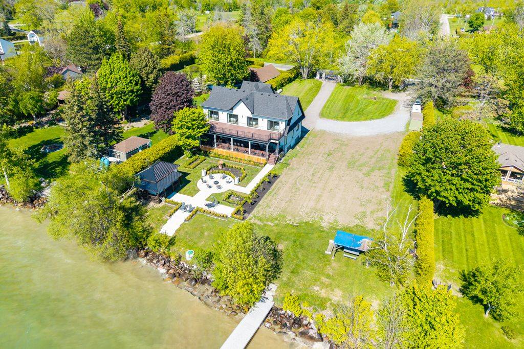 1688 Lakeshore DR, Ramara, ON L0K 1B0