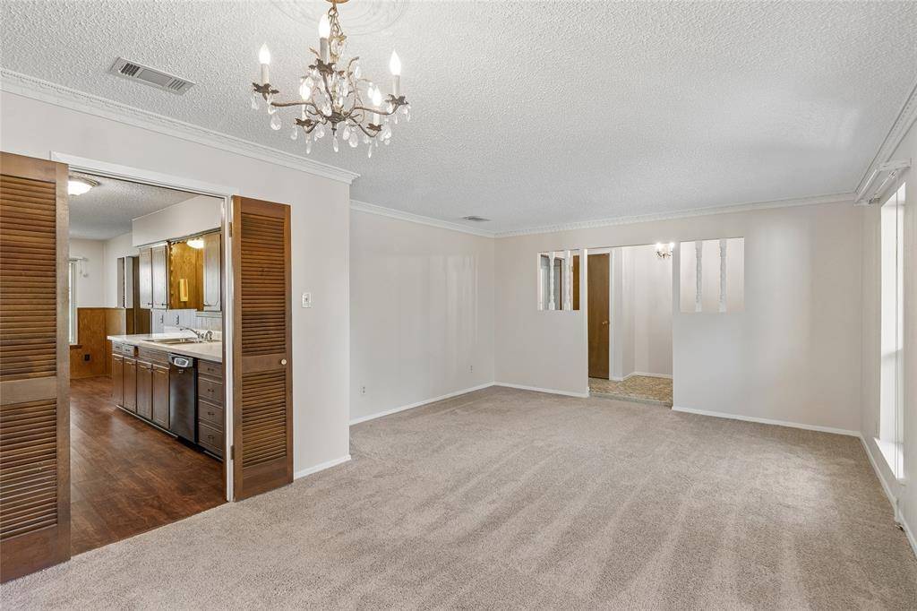 7625 Circle Drive, North Richland Hills, TX 76180