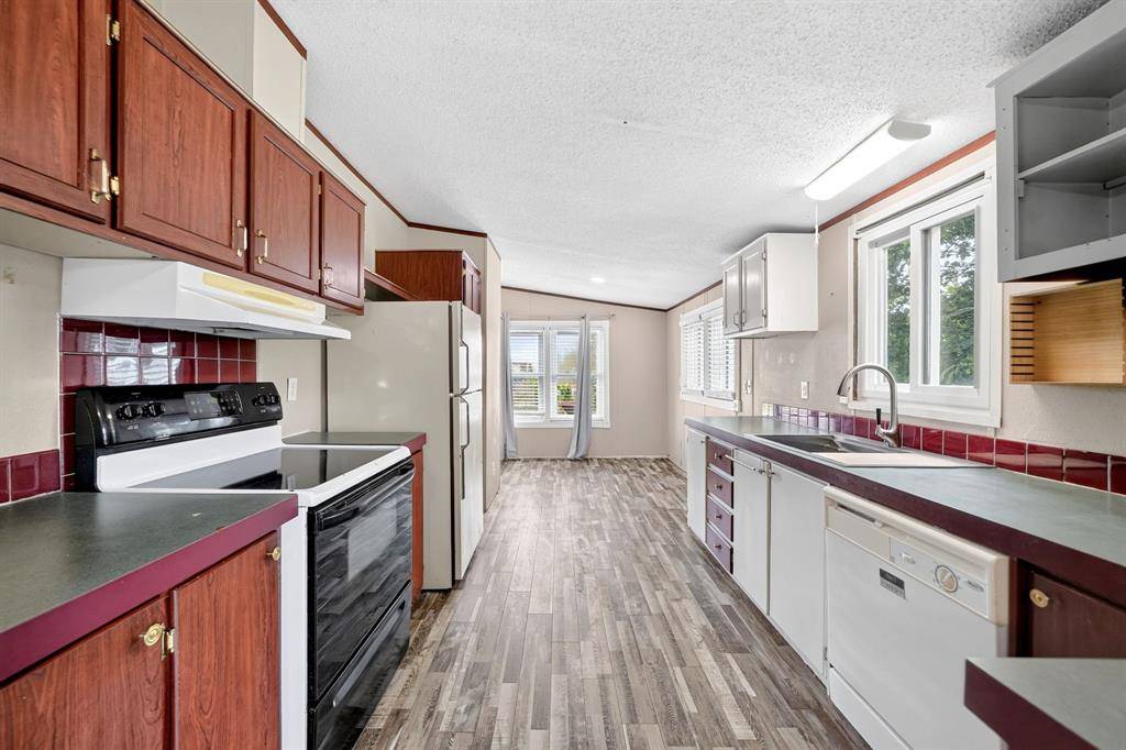 929 W Sterrett Road, Waxahachie, TX 75167